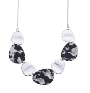 RHODIUM PLATED NECKLACE Sajaroo Gifts